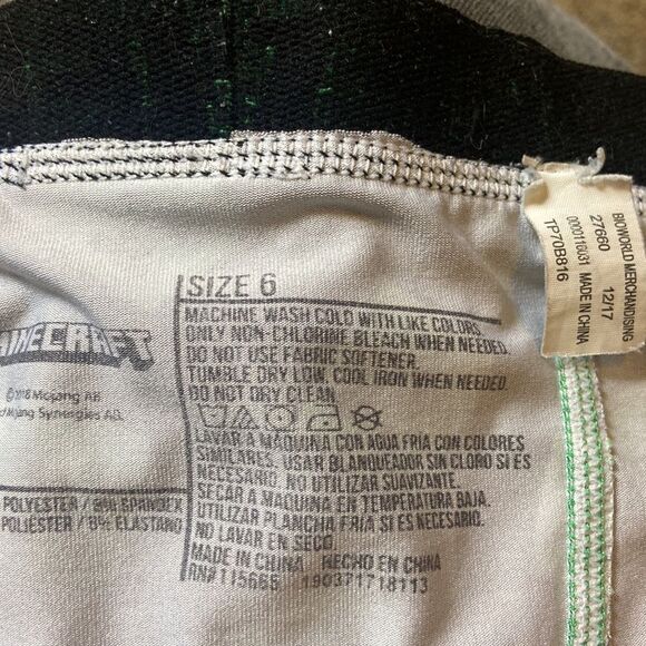 4/$30 Athletic Size S Minecraft Size 6 - Picture 9 of 10